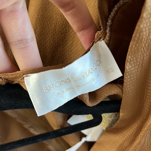 Bronx and Banco Carmen Gown in Gold XS - Picture 15 of 16